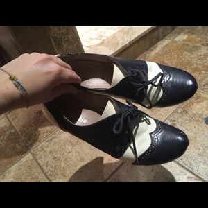 Chelsea Crew 8.5 navy blue/cream oxfords